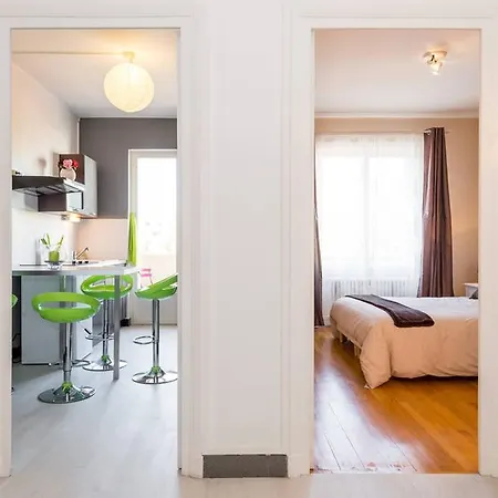 Monplaisir Apartment *